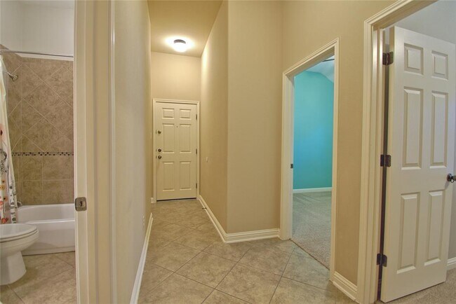 Building Photo - 324 Atlanta Park Dr