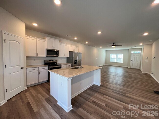Building Photo - 208 Sagecroft Ln