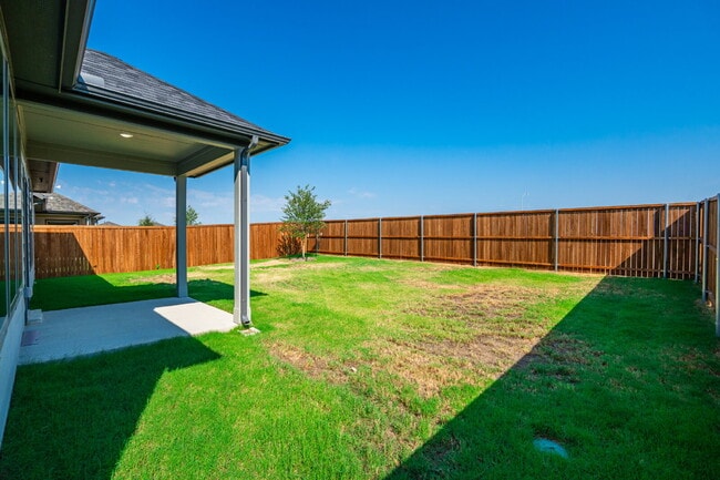 Building Photo - Modern Trophy Signature Home in Northwest ISD