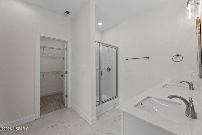 Building Photo - 4504 Laurel Rdg Dr