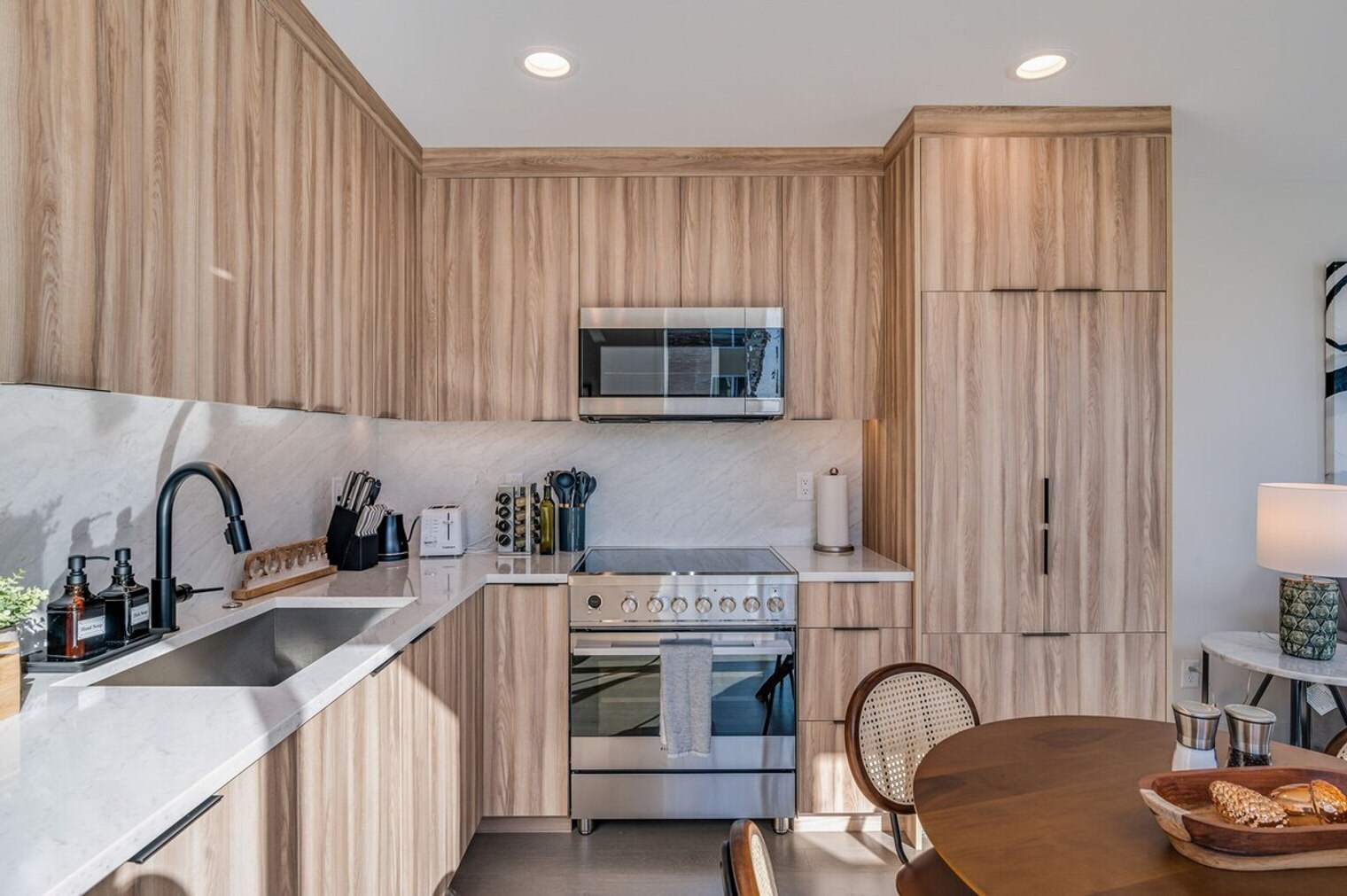 Building Photo - 4205 Evanston Ave N