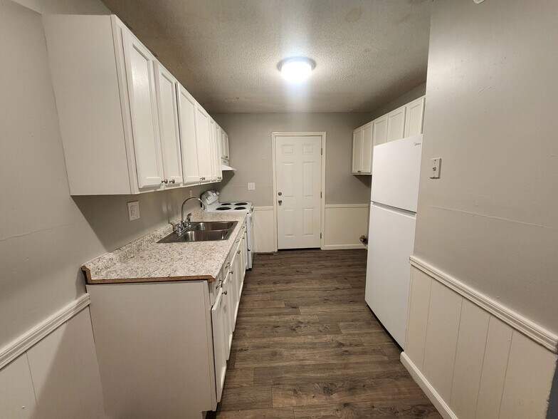 Building Photo - 20 Rossfield Cv