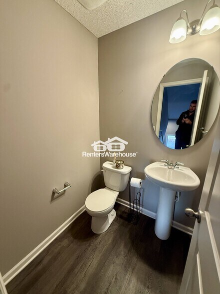 Building Photo - 7344 146th Ave NW