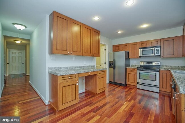 Building Photo - 5510 Swift Current Ct