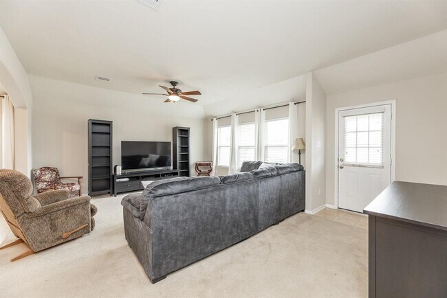 Building Photo - 11403 E Lake Gables Dr