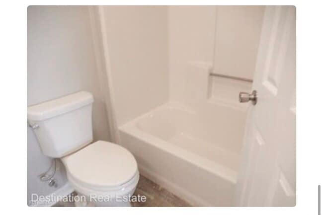 Building Photo - 4887 Old Bainbridge Rd