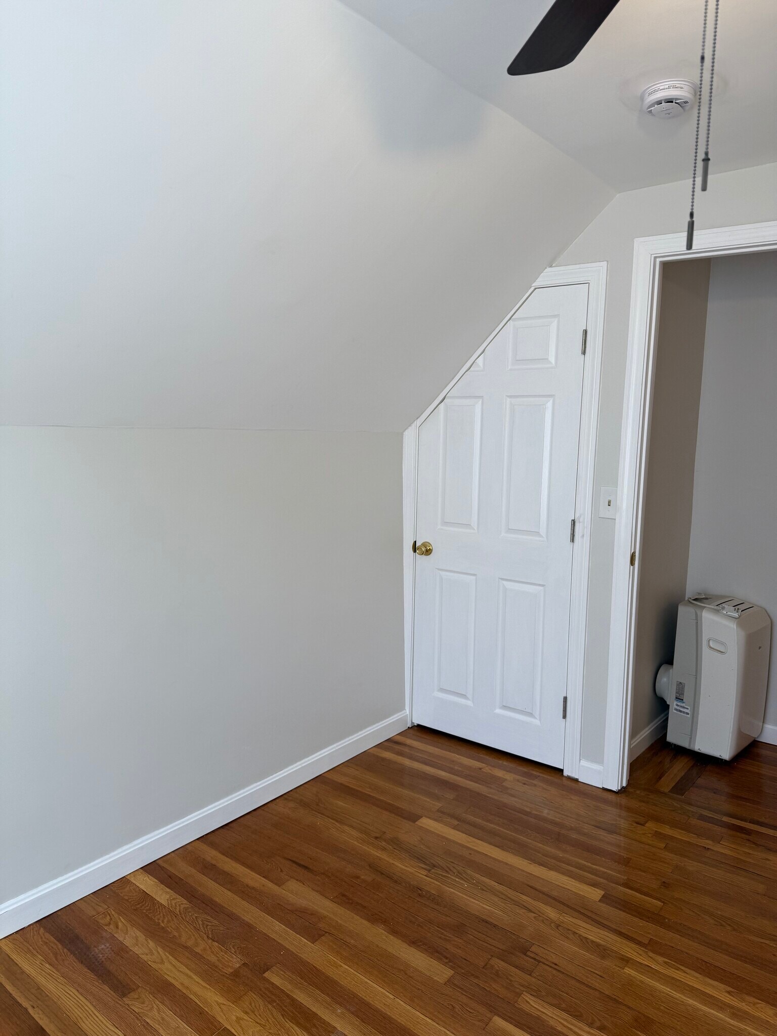 Building Photo - 3 Heath St