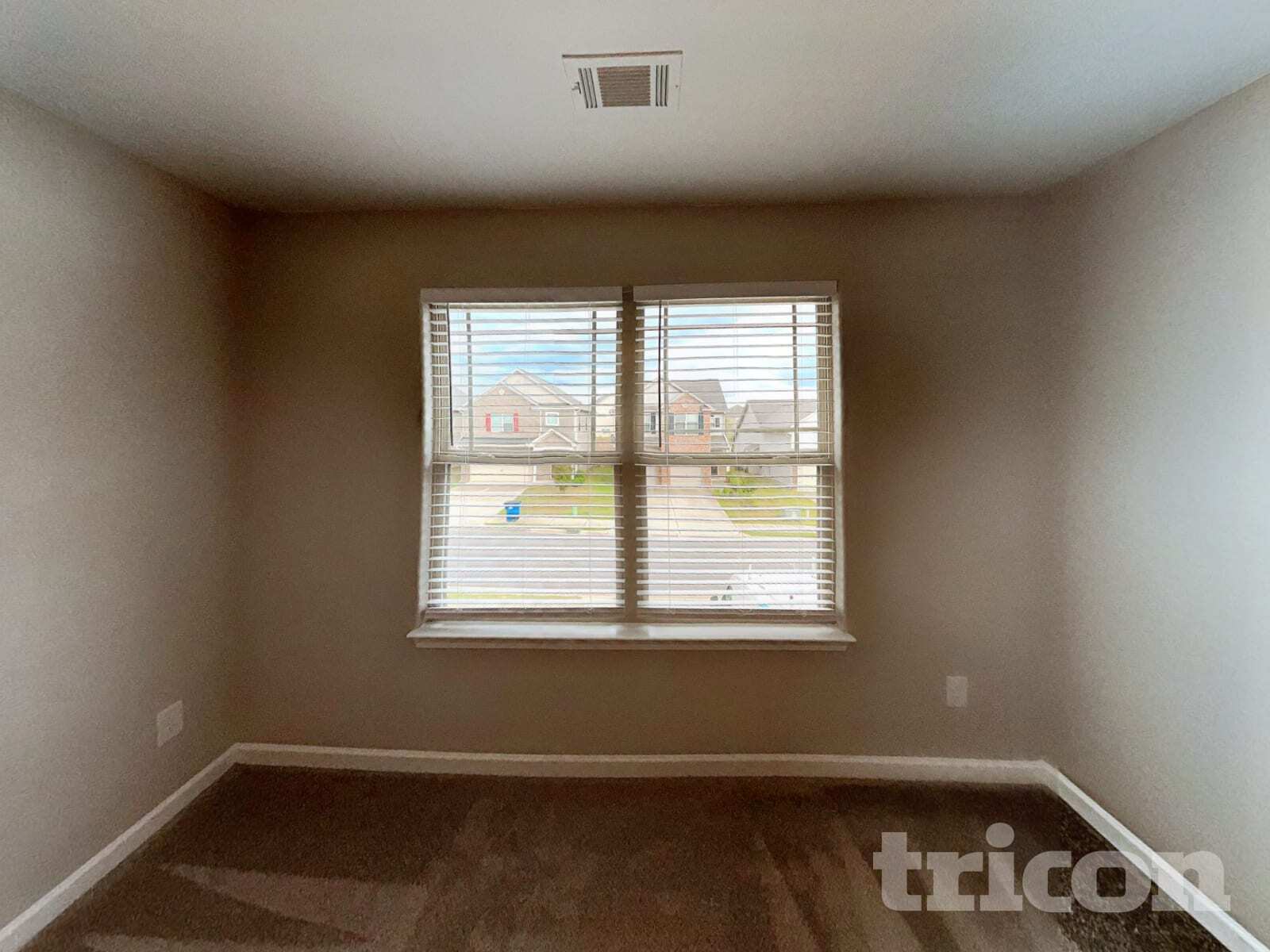 Building Photo - 120 Leland Ln