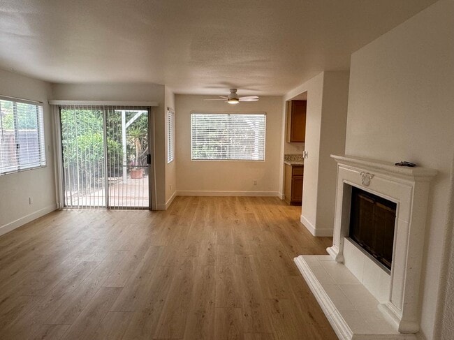 Building Photo - 3117 San Helena Dr