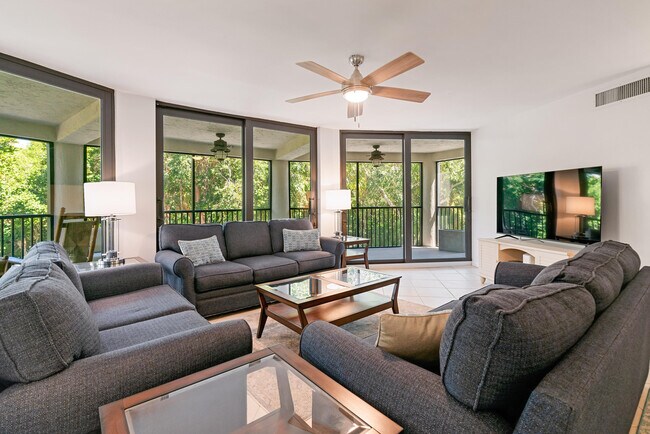 Building Photo - 7101 Gulf of Mexico Blvd