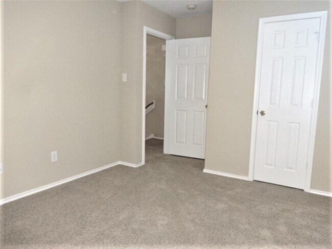 Building Photo - 20910 Hazy Bluff Ct