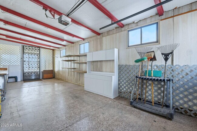 Building Photo - 17048 N 66th Terrace