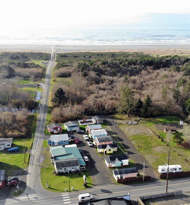 Building Photo - 1757 SR 105