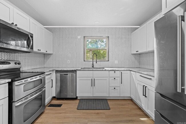 Building Photo - 7109 Sequoyah Ln