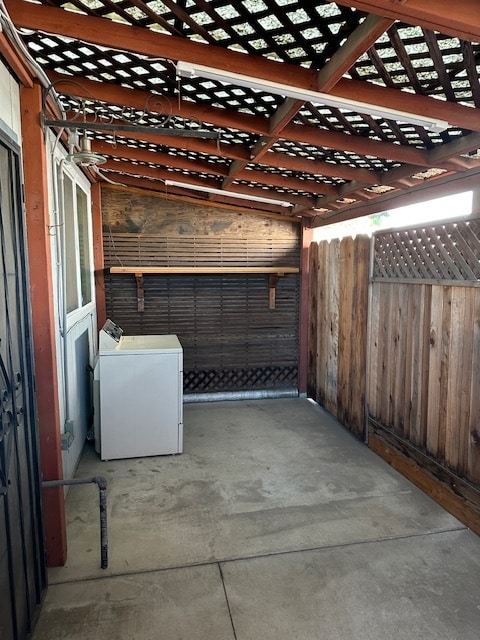 Primary Photo - 310 W Lupton St