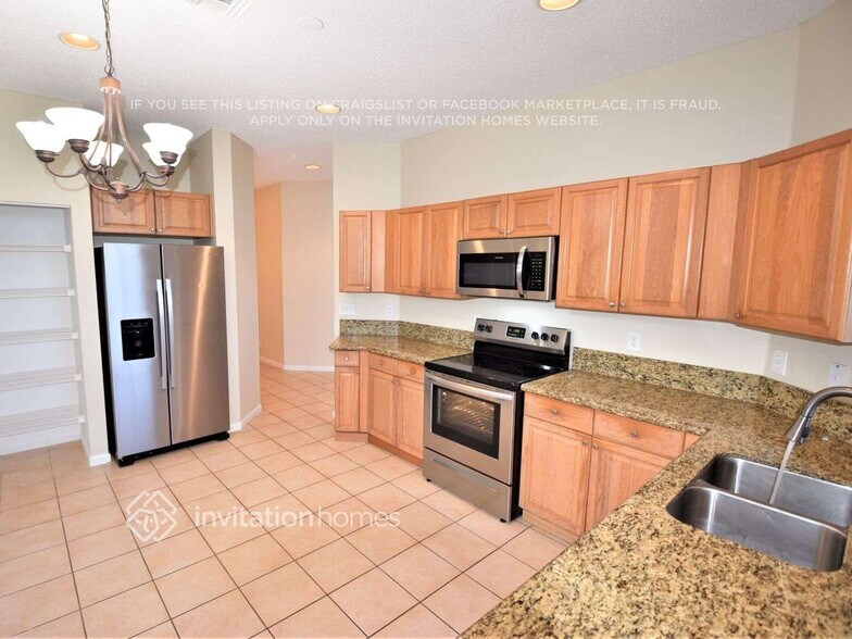 Building Photo - 7805 Springfield Lake Dr