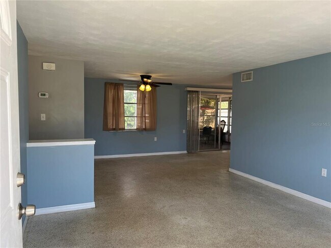 Building Photo - 1253 Brightwell Dr