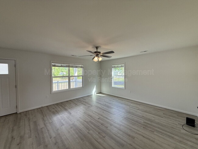 Building Photo - 990 Ebb Tide Dr