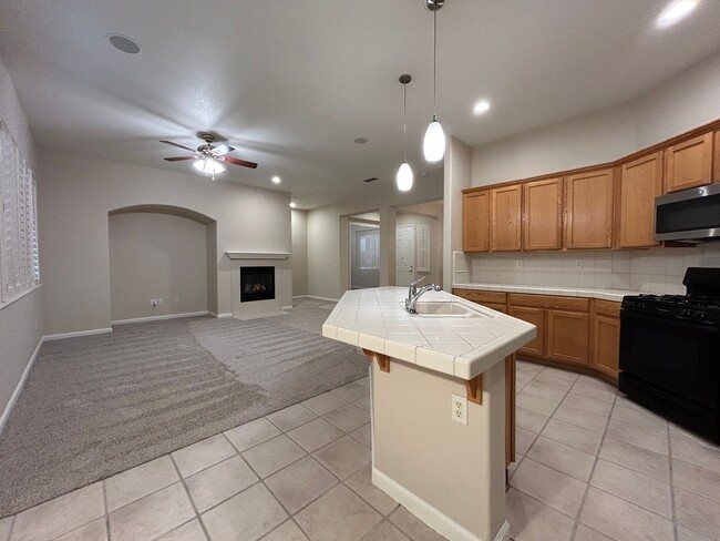 Building Photo - Senior Community for those 55+ Large 2 bed...