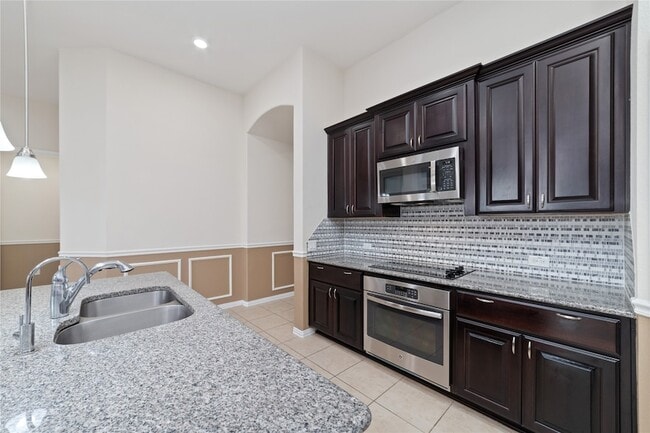 Building Photo - 10903 Kennowy Ct