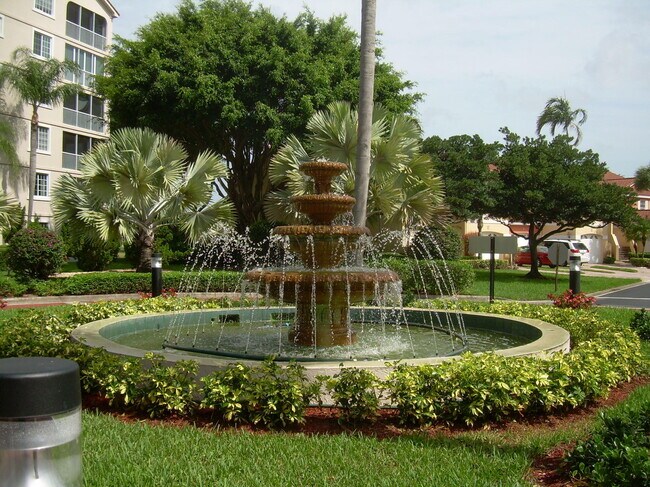 Building Photo - 17061-3 Emile St