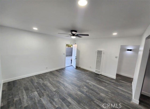 Building Photo - 714 W 95th St