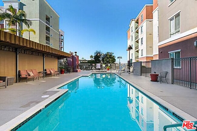 Building Photo - 3750 Santa Rosalia Dr