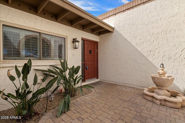 Building Photo - 5345 E Crocus Dr