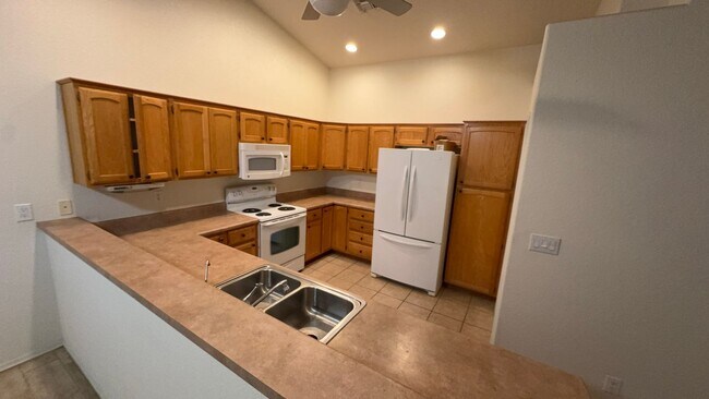 Building Photo - 11543 E Milagro Ave