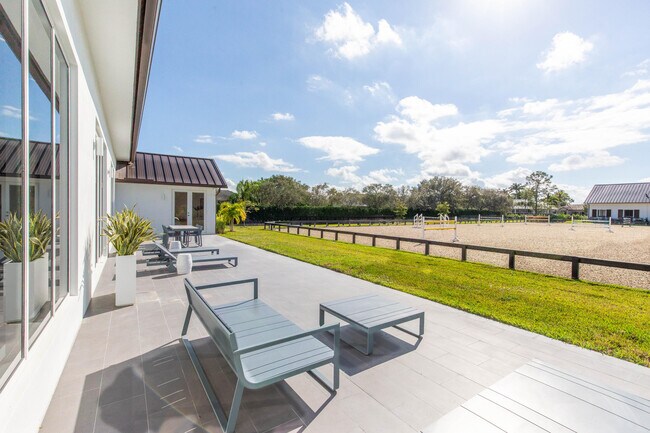 Building Photo - 2889 Appaloosa Trail