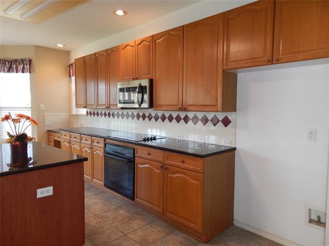 Building Photo - 2500 Coolwater Dr