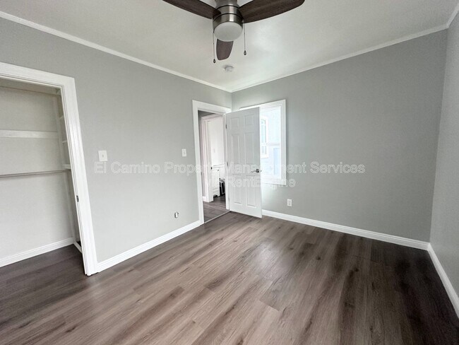 Building Photo - 3367 Walnut St