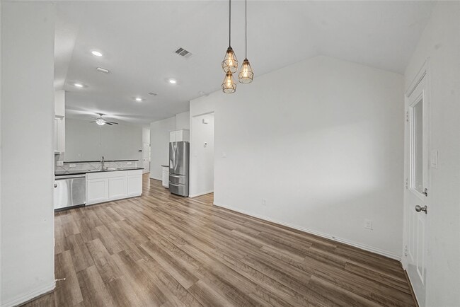 Building Photo - 3715 Singing Flower Ln