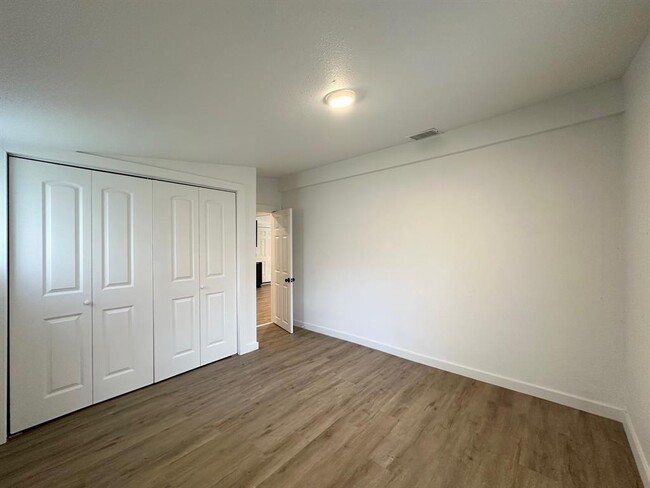 Building Photo - 1506 Willow St