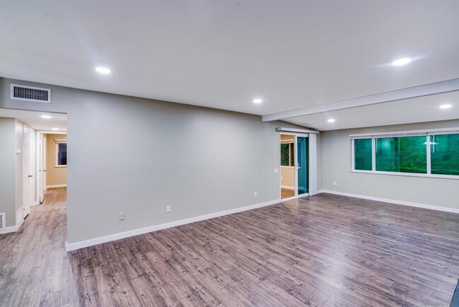 Building Photo - 12486 Rios Rd