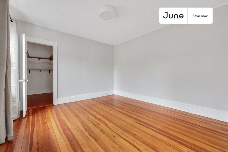 Building Photo - 29 Craigie St