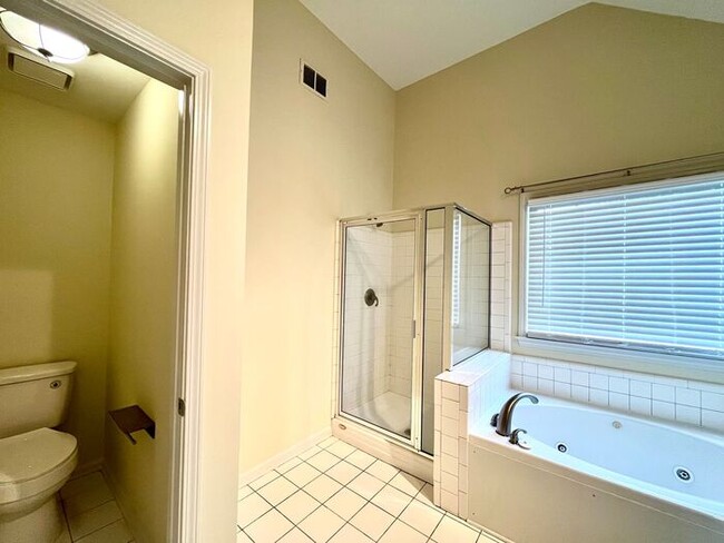 Building Photo - 4925 Byers Rd