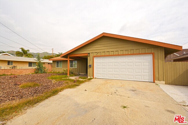 Building Photo - 7630 Delia Ave