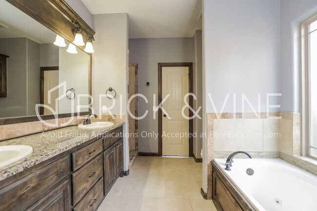 Building Photo - 4808 Millstone Dr