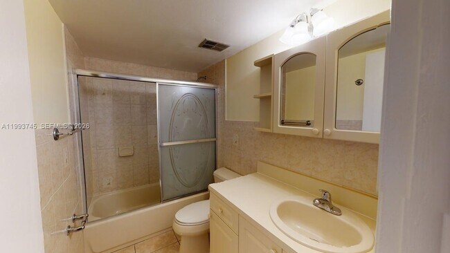 Building Photo - 1955 NE 135th St