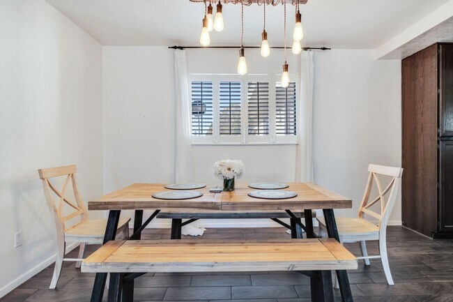 Building Photo - COMING SOON! Must See 4 bedroom 2 bath Home