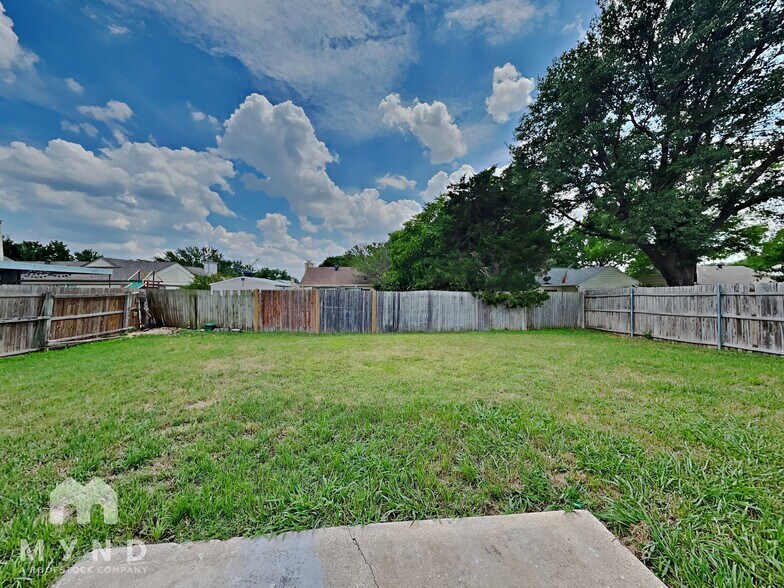 Building Photo - 3732 Farm Field Ln