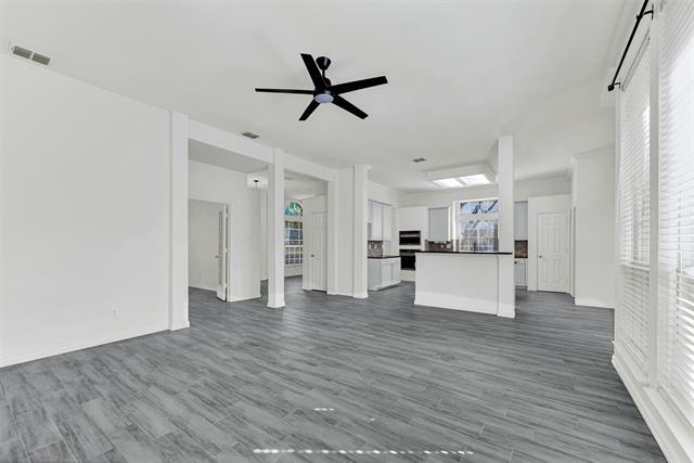 Building Photo - 1010 Westwood Ct