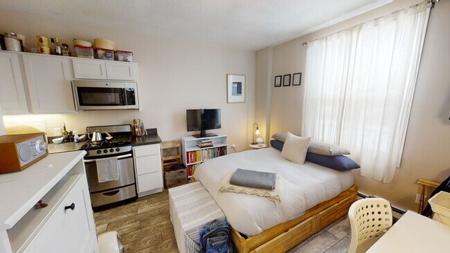 Building Photo - 1110 Granger Ave