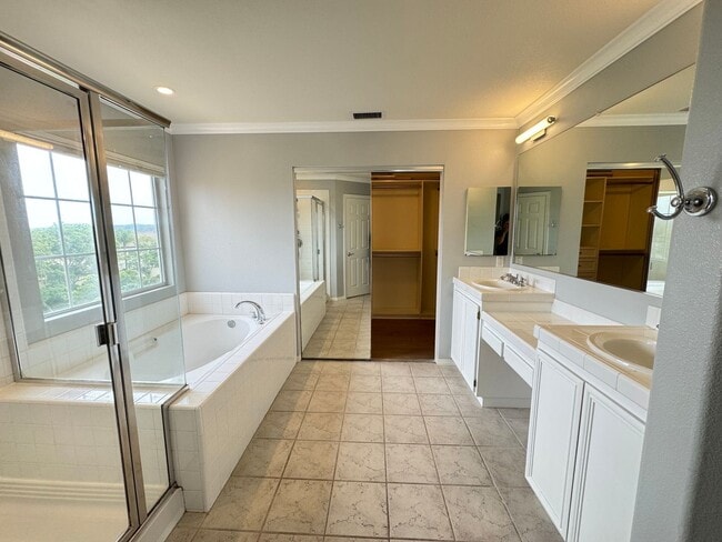 Building Photo - Beautiful 4Bd/2.5Ba Home in Aliso Viejo!