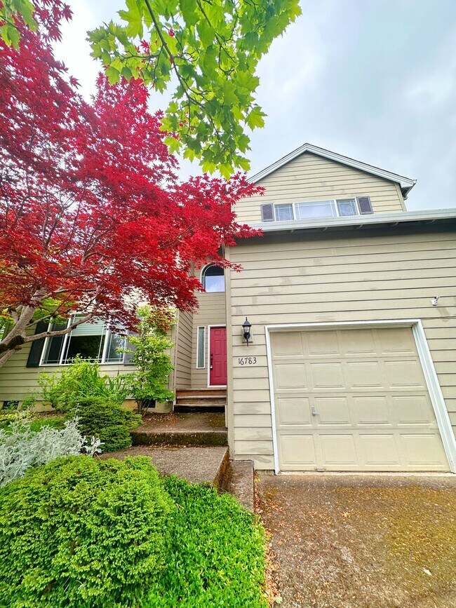 Building Photo - Gorgeous 4-Bedroom, 2.5-Bathroom House in Beaverton with Fenced Backyard, Cozy Gas Fireplace - $1...