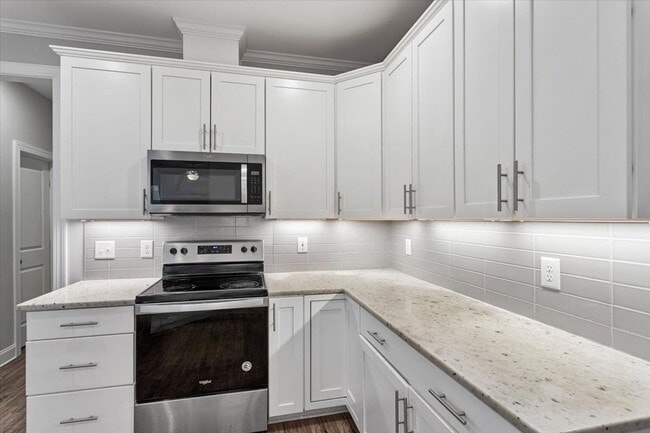 Building Photo - Charming 4 Bed, 3Bath in Clayton, NC