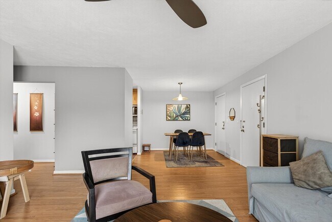 Building Photo - 272 Albion St