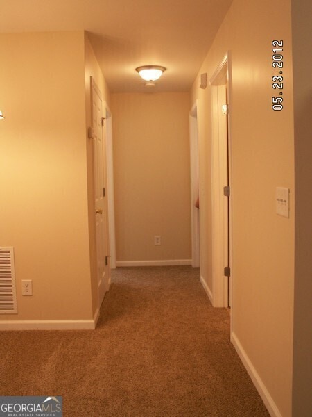 Building Photo - 7400 Courtyard Dr
