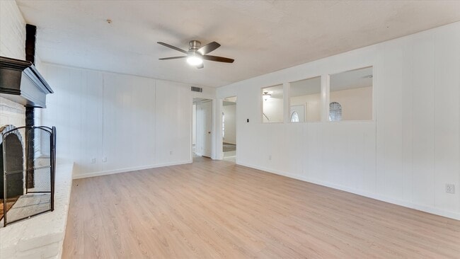 Building Photo - 12702 Ravensway Dr